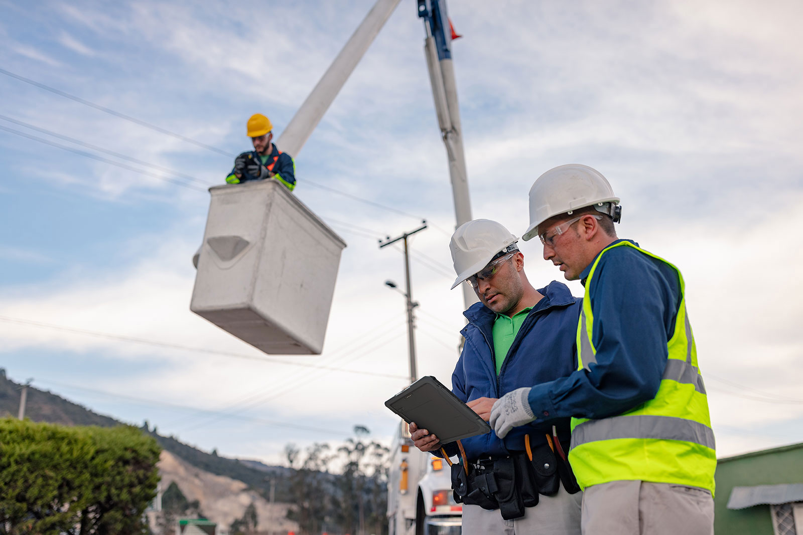 Transform Field Work with Apple Solutions