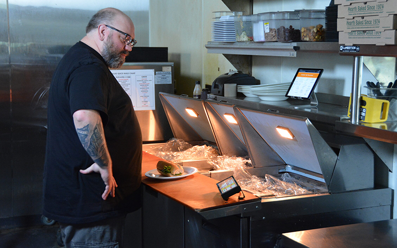 Stratix Helps Large Restaurant Franchise Company Transform Operations and Enhance Customer Experience 