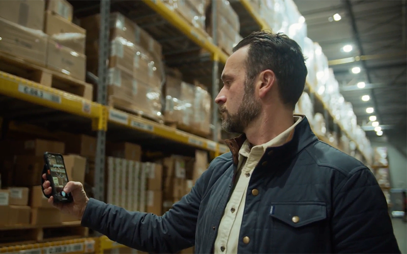 iPhone with Scandit Software Improves Efficiency in Stratix Logistics Operations 