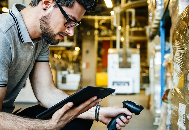 Large Auto Parts Distributor Finds a Smarter Way to Purchase and Manage Mobile Technology
